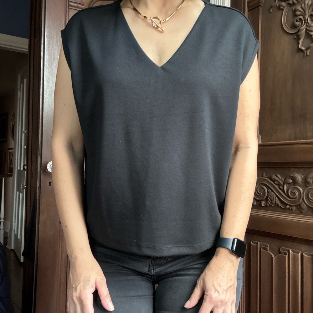 Liverpool Black Sleeveless Top - Picture 3 of 8